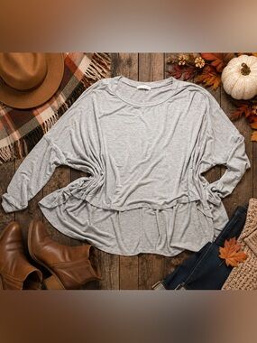 Dear Apple Gray Oversized Layered High Low Long Sleeve Top Women’s Large